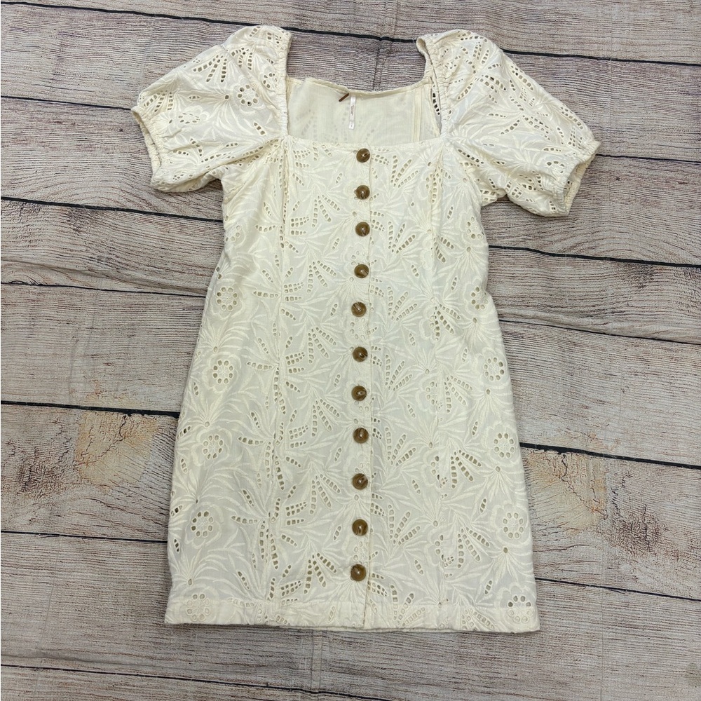 😍 Free People Cream Eyelet Button-Down Mini Dress Puff Sleeves size Medium